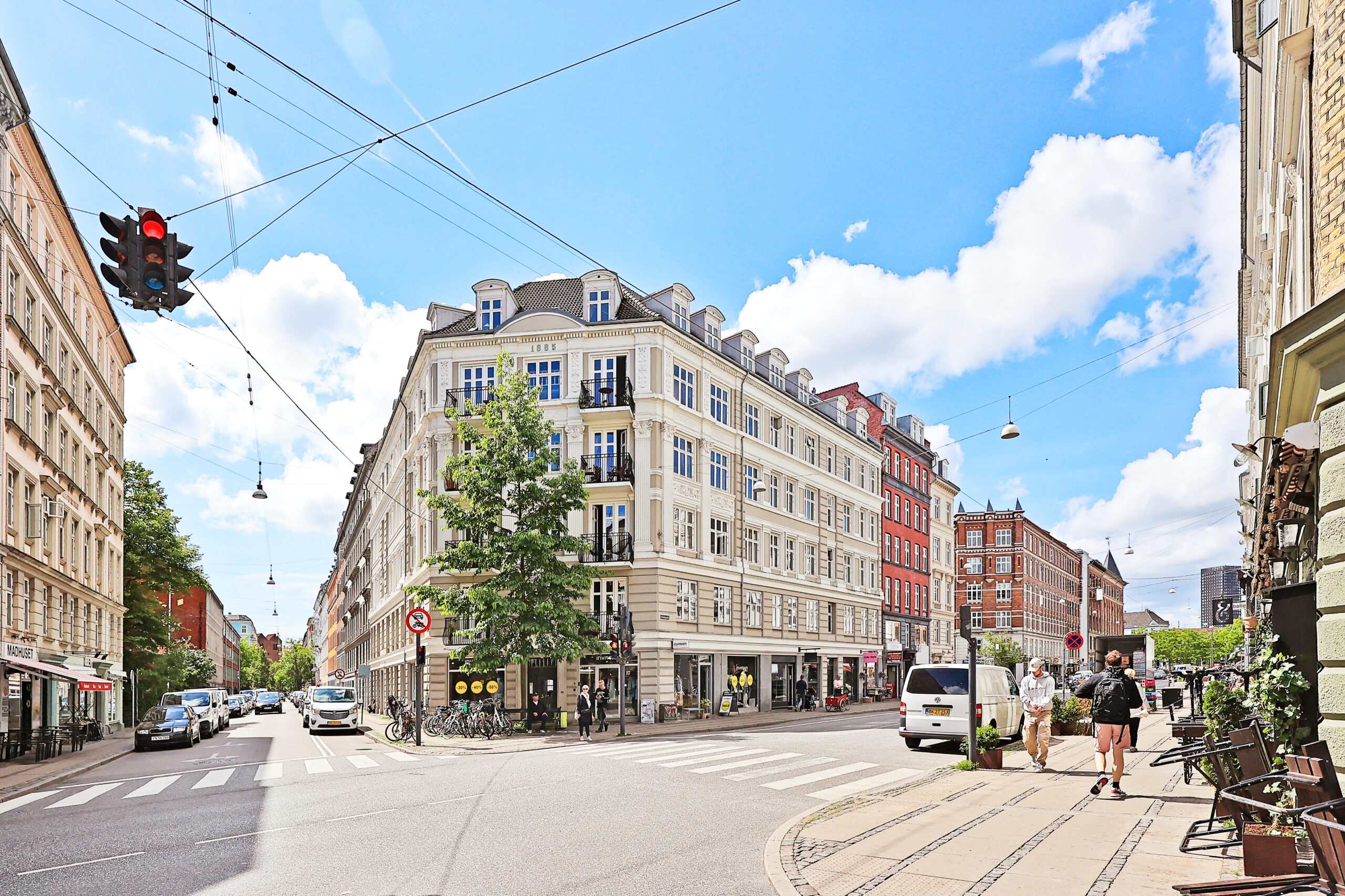 Penthouse med privat tagterrasse og altan i hjertet af København