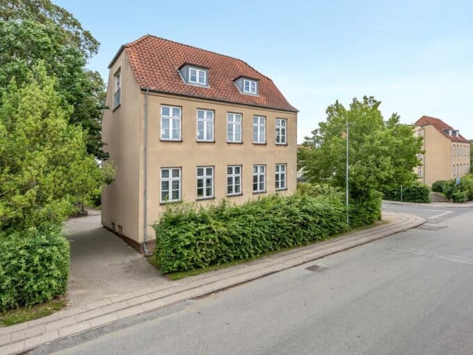 Flot, lys og rummelig lejlighed i Kolding | LejeMægleren