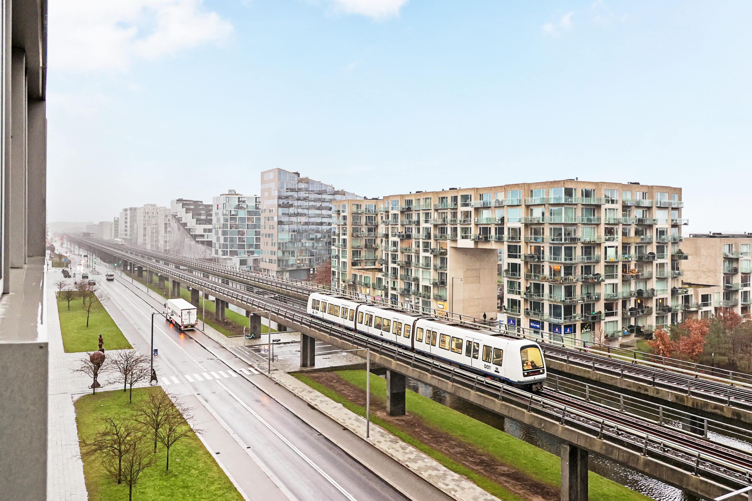 Moderne lejlighed med altan og elevator | København S.