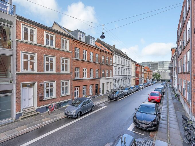 Skøn lejlighed med top beliggenhed | Aarhus C | LejeMægleren