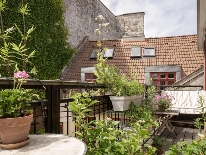 Vidunderlig lejlighed med 2 altaner| København K | LejeMægleren