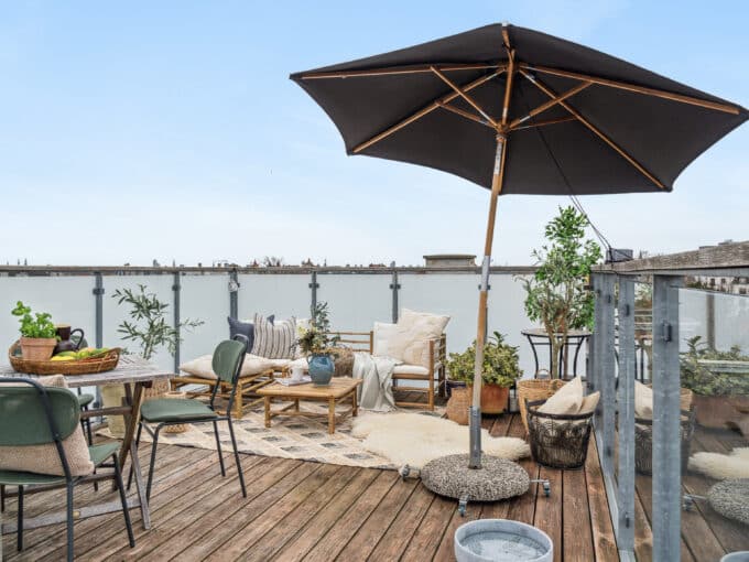 Lækker møbleret penthouse med tagterrasse | København Ø. | LejeMægleren