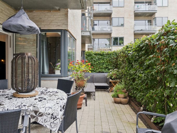 Møbleret lejlighed med privat terrasse | Islands Brygge | LejeMægleren