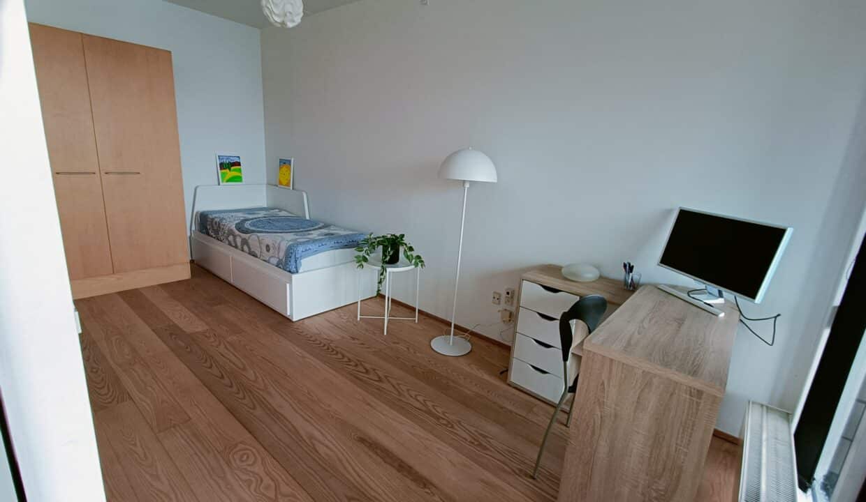 2nd guest office room