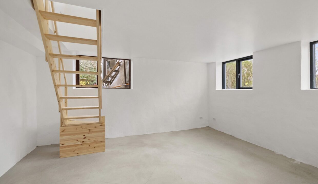 8947bd941476cc2f09e8dbd0f4aabcc1