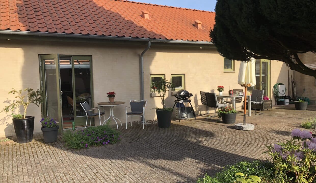 BED48549-A099-4A7D-913E-0F867B12D36F