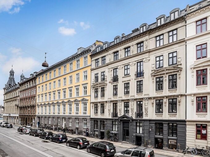 Lækker penthouse lejlighed med altan | København K | LejeMægleren
