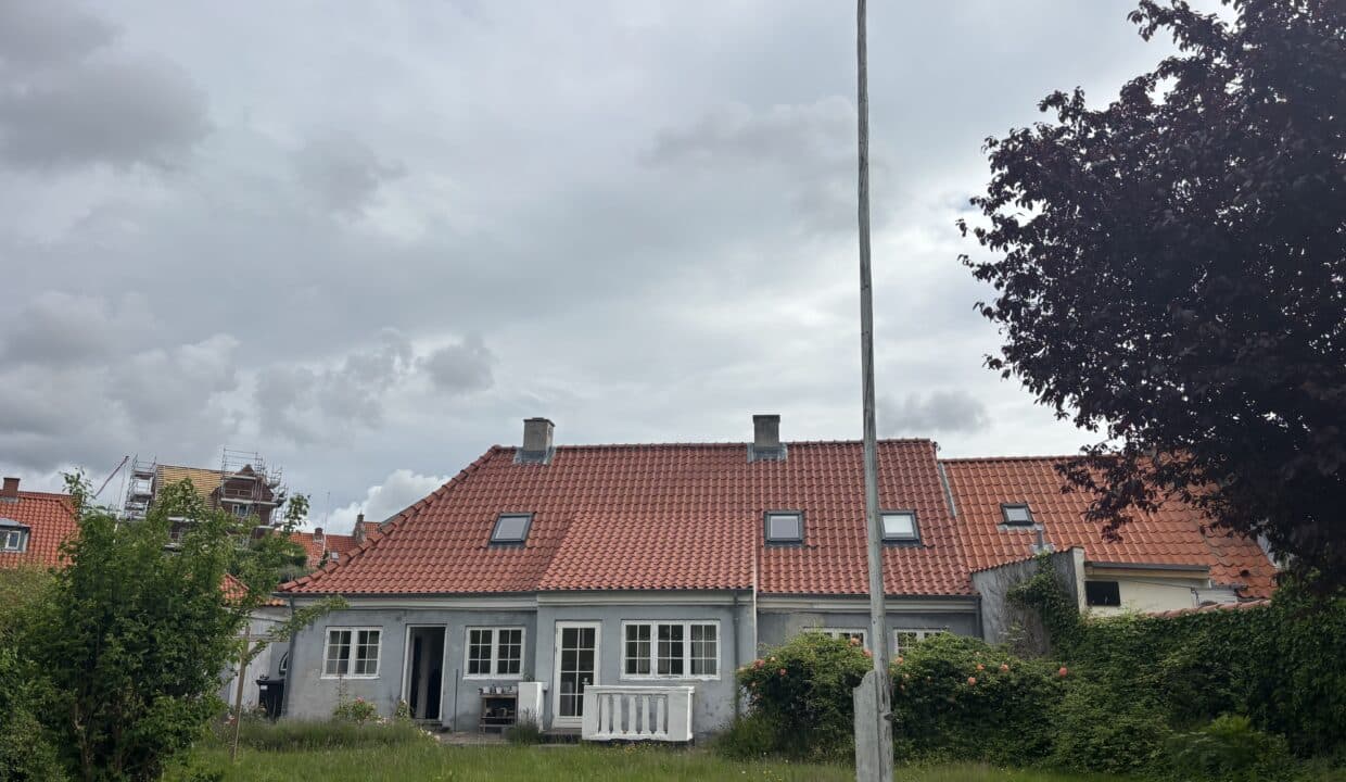 Charmerende stort hus tæt på vandet | Kalundborg billede 1