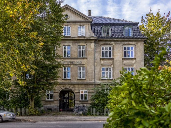 Smuk og stilfuld lejlighed med god beliggenhed | Frederiksberg | LejeMægleren