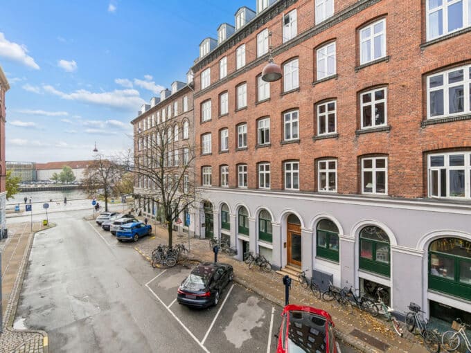 Lejlighed med attraktiv beliggenhed udlejes i 4 måneder | København K | LejeMægleren